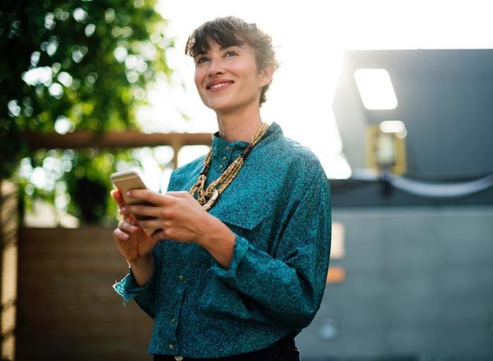 会いたい…でも連絡していい？効果的な連絡方法は？悩めるあなたに！