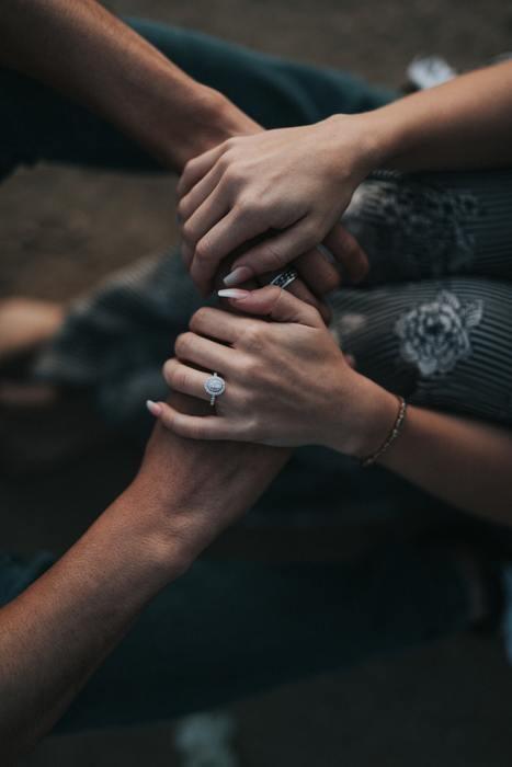 結婚したいと思っていることを親に言えない女性が抱える３つの原因
