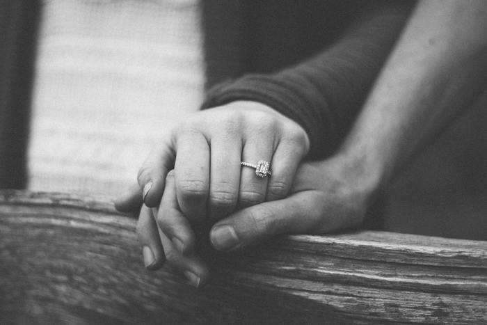 離婚したくない...！夫に離婚を切り出されたら今すぐ取るべき行動＆対処法
