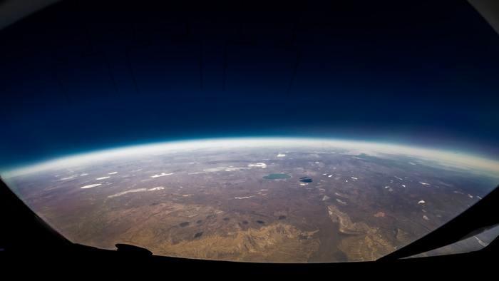 パターン別に夢占い。惑星が出てくる夢の意味/心理を解説