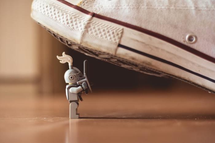 辞めたいほど不信感を感じる会社の特徴と理由。転職以外の対処法って？