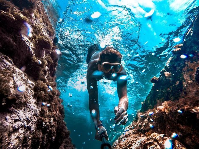 夢占い！水族館で水槽やプールに落ちる夢