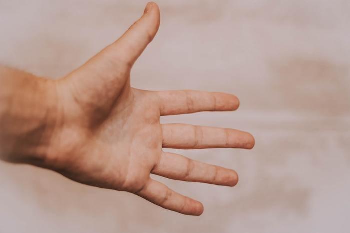 好きな人が見せる”脈あり仕草”10選！彼の気持ちが丸わかり