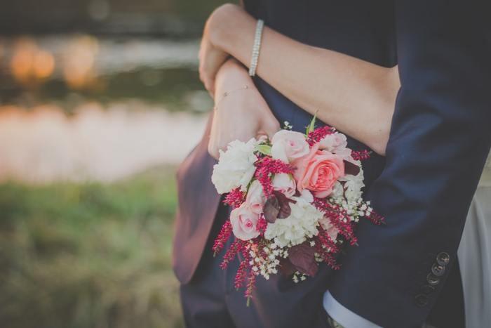 いきなり結婚ではなく同棲しないか聞いてみる