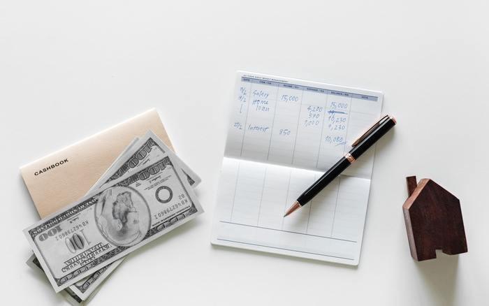 正直！メール占い専門館の料金は高い？安い？