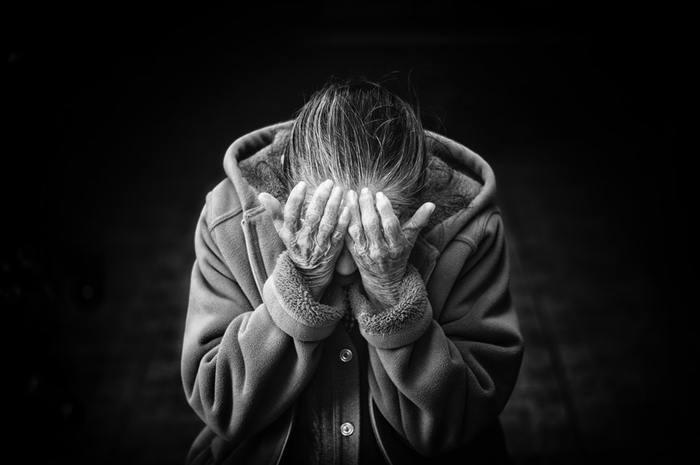 友達から負のオーラが出てる！？もらわない方法ともらってしまったときの対処法