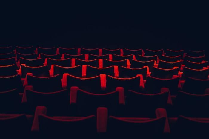 失恋に効く映画を見る