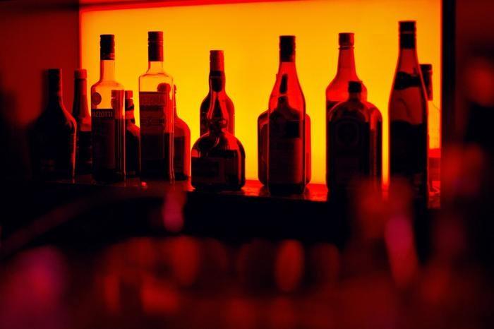 飲み屋が夢に出てきた時の基本的な夢占い