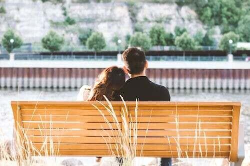 長く付き合った元カノの存在を忘れさせる方法