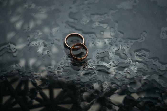 年の差婚の離婚率はある調査では驚異の74%