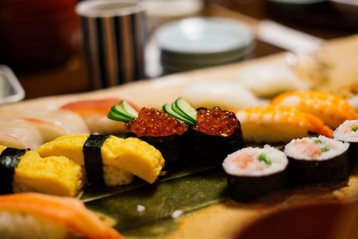 回転寿司は何から食べる？